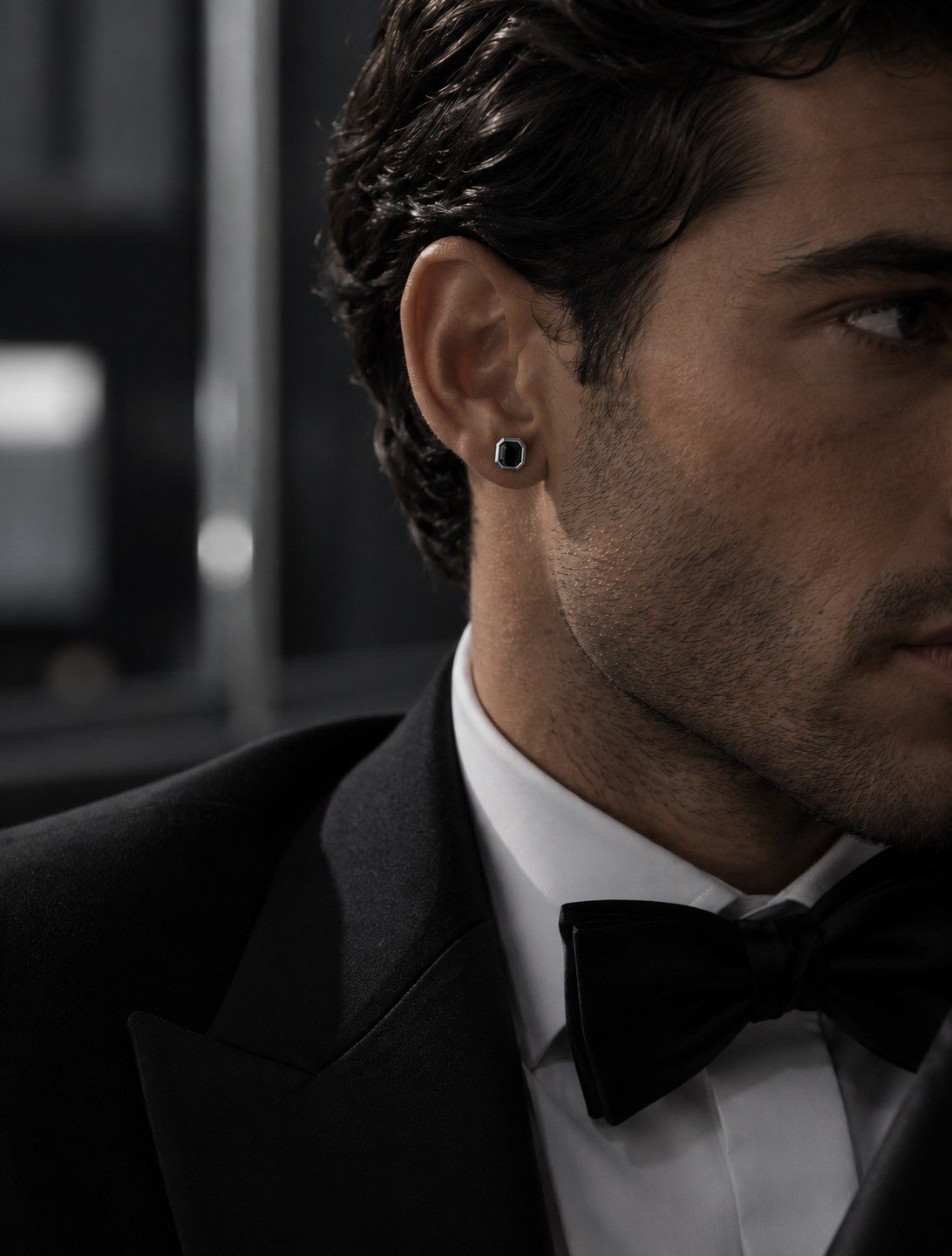Noir Stud worn, man
