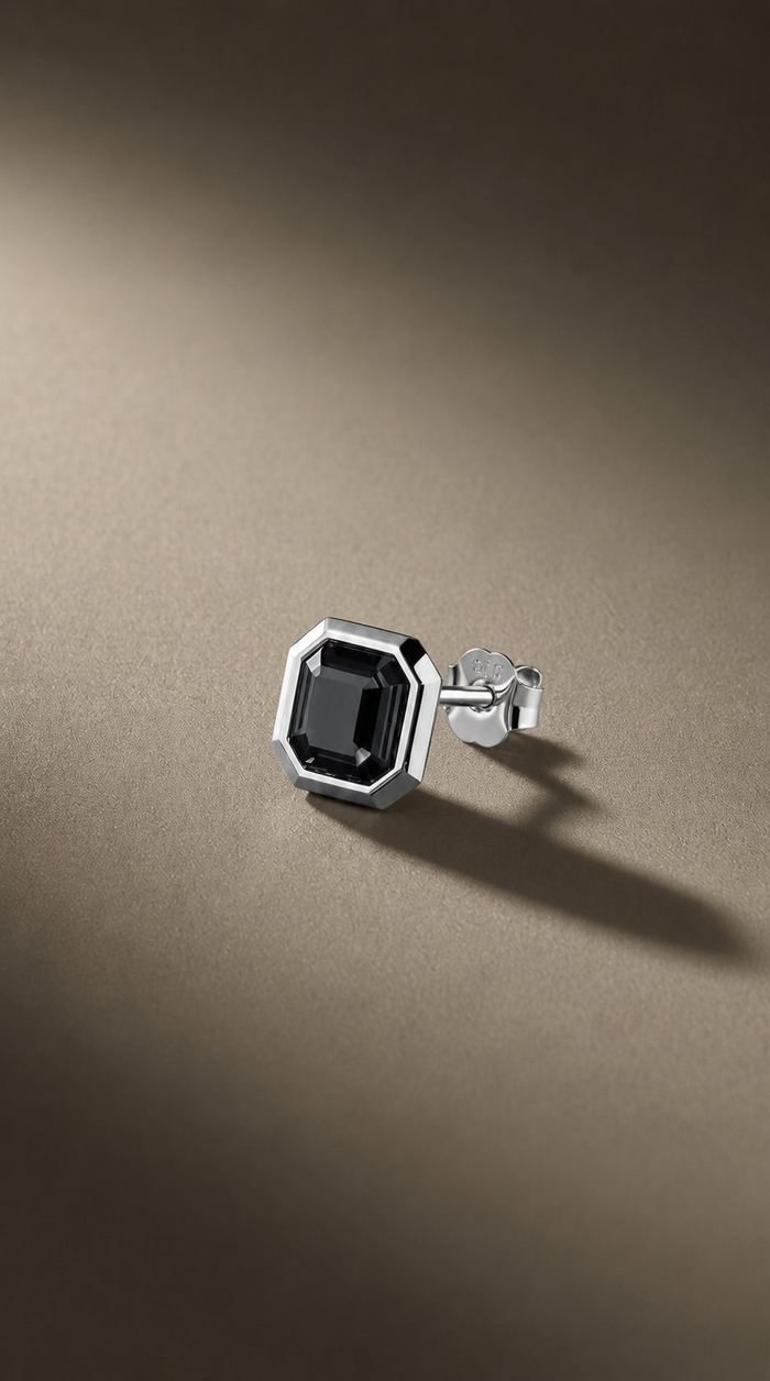 Noir Stud